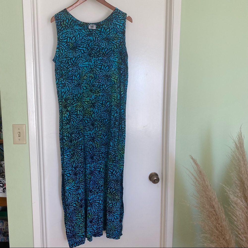 Long Oh Baby batik dress with matching scarf